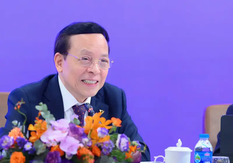 Chân dung một doanh nhân Việt Nam Đỗ Minh Phú