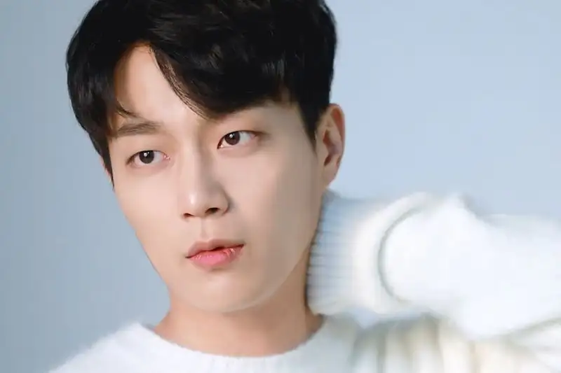 Yoon Doojoon là ai