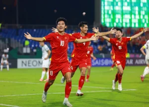 chan-dung-le-van-thuan-u23-viet-nam-19-tuoi-duoc-menh-danh-l_684