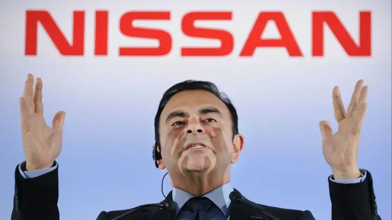 Carlos Ghosn bắt đầu sự nghiệp như thế nào