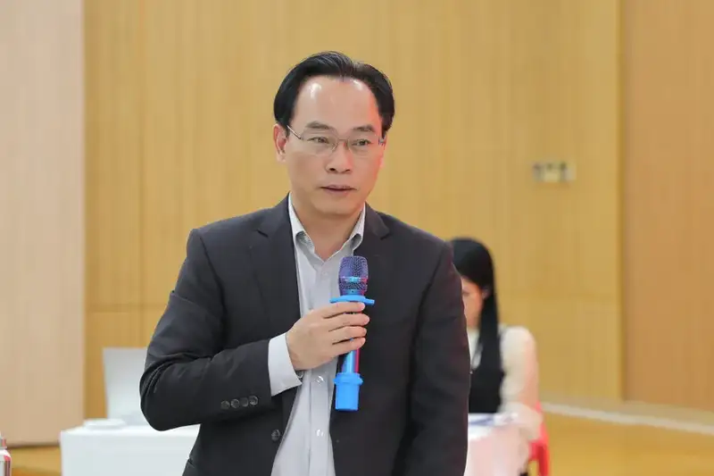 Hoàng Minh Sơn là ai Tân Bộ trưởng Giáo dục và Đào tạo 2026