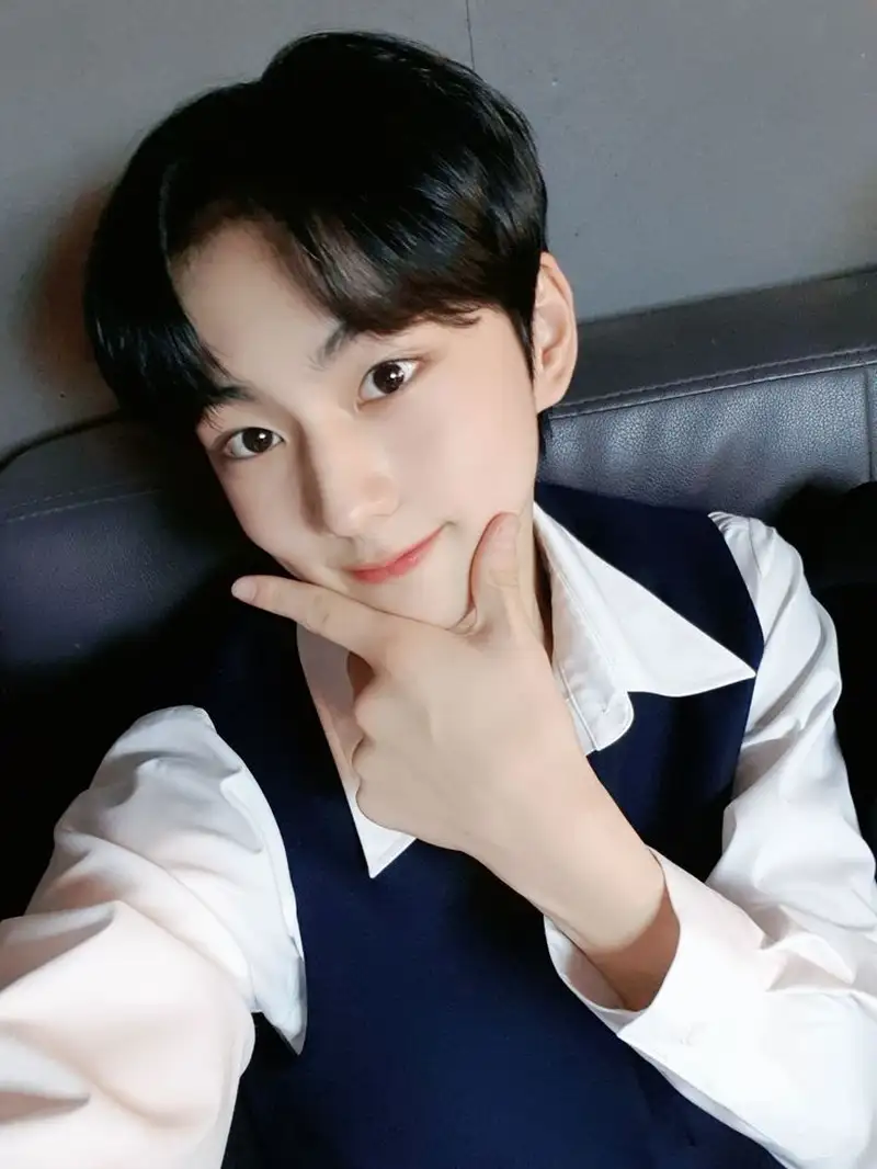 Jungwon (ENHYPEN) có từng là fan của BTS trước khi ra mắt không