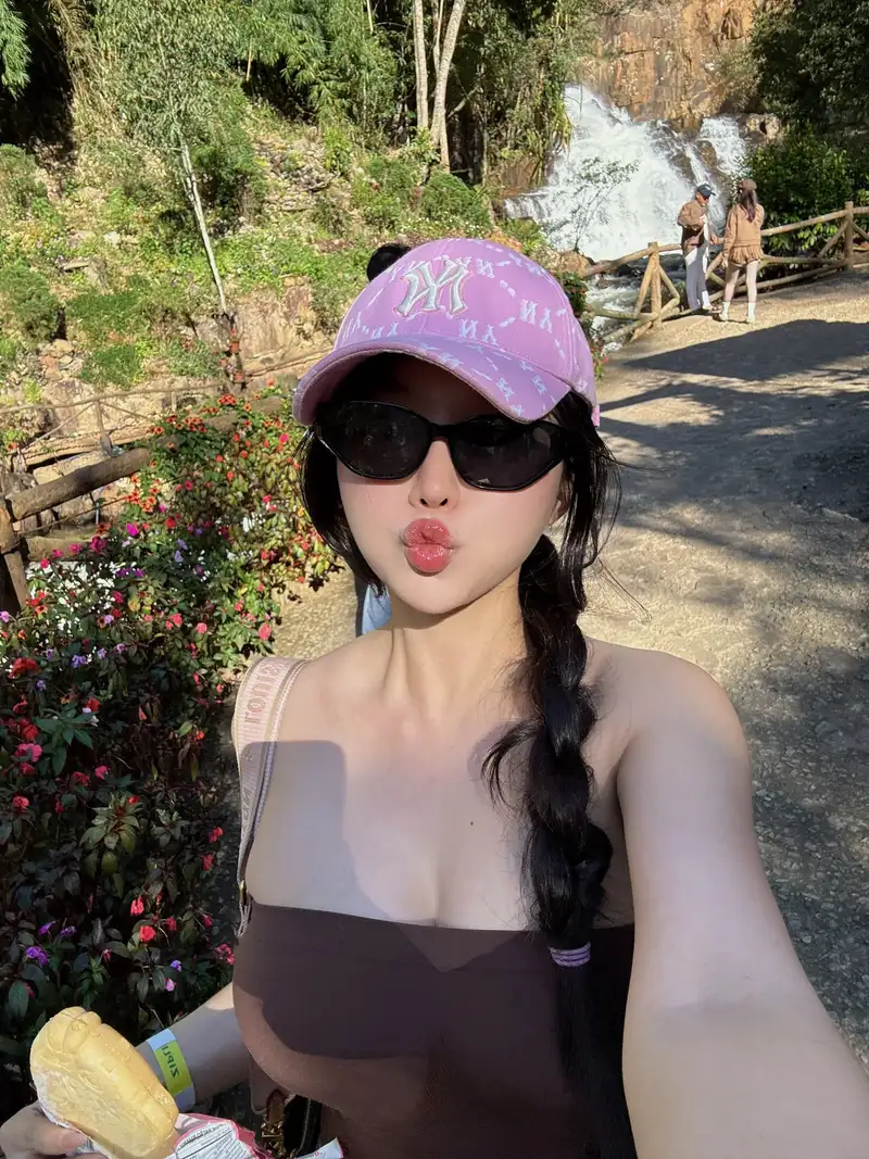Tầm ảnh hưởng của OnlyFans đến người sáng tạo và fan hâm mộ