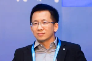 chan-dung-cha-de-kin-tieng-cua-tiktok-chang-ky-su-vo-danh-la_924
